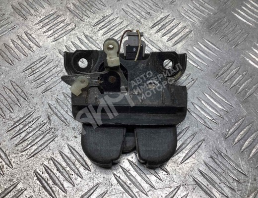 Замок багажника Audi A6 C5 (4B) 1997-2001  Audi A6 A6 C5 (4B) 1997-2001