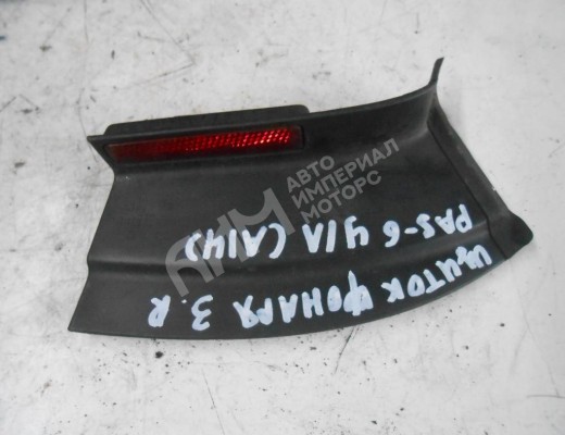 Накладка под фонарь правый  Volkswagen Passat B6 (3C) 2005-2010