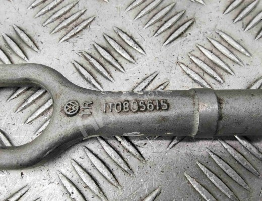 Крюк буксировочный Volkswagen Golf V (1K) 2004-2009  Volkswagen Golf Golf V (1K) 2004-2009