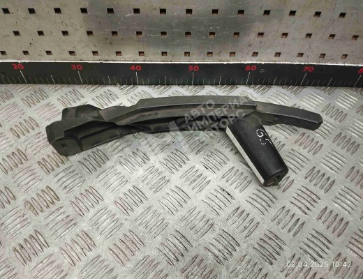 Кронштейн крепления бампера переднего Volkswagen Golf V (1K) 2004-2009  Volkswagen Golf Golf V (1K) 2004-2009