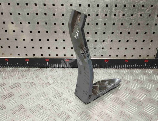 Кронштейн крепления крыла Audi A4 B6 (8EC, 8E5) 2000-2004  Audi A4 A4 B6 (8EC, 8E5) 2000-2004