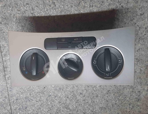 Блок управления печки/климат-контроля Volkswagen Passat B6 (3C) 2005-2010  Volkswagen Passat Passat B6 (3C) 2005-2010