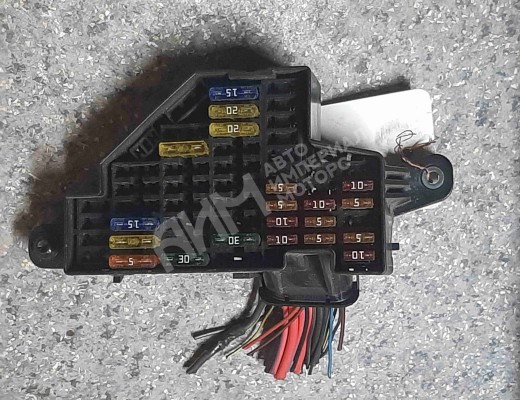 Блок предохранителей Volkswagen Passat B6 (3C) 2005-2010  Volkswagen Passat Passat B6 (3C) 2005-2010