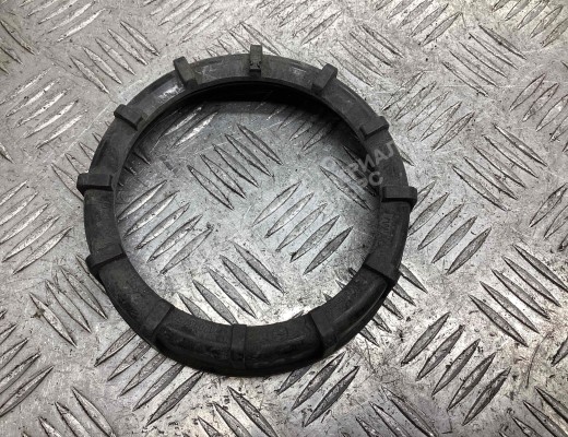 Кольцо зажимное топливозаборника Volkswagen Passat B5+ (3B) 2000-2005 рестайлинг  Volkswagen Passat Passat B5+ (3B) 2000-2005 рестайлинг