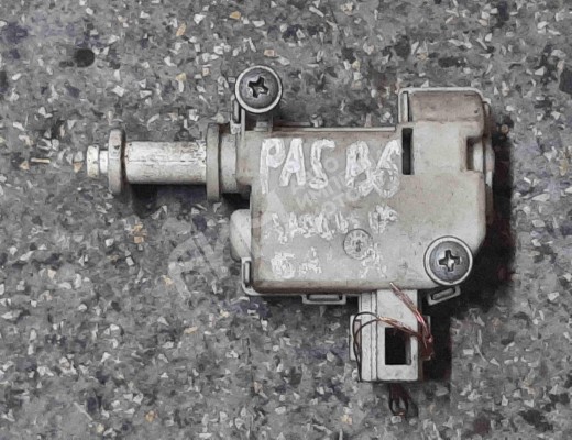 Активатор замка крышки топливного бака Volkswagen Passat B6 (3C) 2005-2010  Volkswagen Passat Passat B6 (3C) 2005-2010