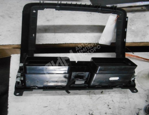 Дефлектор обдува салона Volkswagen Touran I (1T) 2003-2006  Volkswagen Touran Touran I (1T) 2003-2006