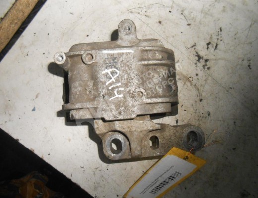 Подушка крепления двигателя Volkswagen Passat B6 (3C) 2005-2010  Volkswagen Passat Passat B6 (3C) 2005-2010