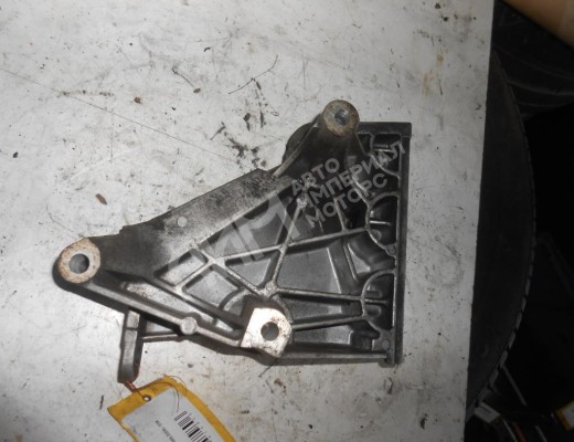 Кронштейн двигателя Skoda Fabia I (6Y) 1999-2004  Skoda Fabia Fabia I (6Y) 1999-2004