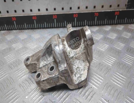Кронштейн двигателя Citroen C5 I 2004-2008 рестайлинг  Citroen C5 C5 I 2004-2008 рестайлинг