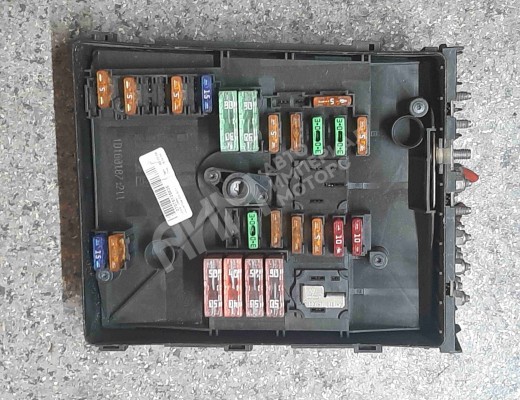 Блок предохранителей Skoda Octavia A5 (1Z) 2004-2008  Skoda Octavia Octavia A5 (1Z) 2004-2008