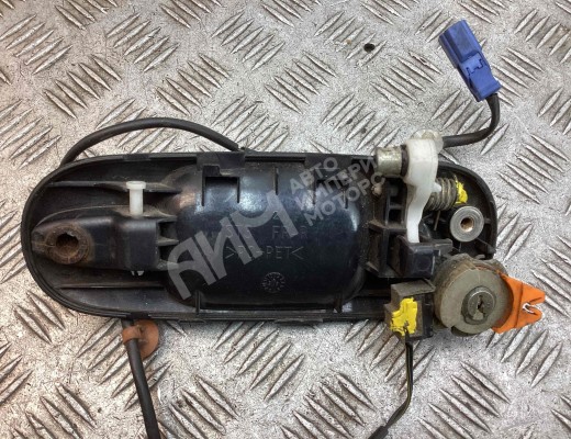 Ручка наружная передняя правая Rover 400 II (HH-R) 1995-2000  Rover 400 400 II (HH-R) 1995-2000