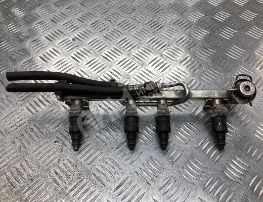 Форсунка Audi A4 B5 (8D) 1994-1999  Audi A4 A4 B5 (8D) 1994-1999