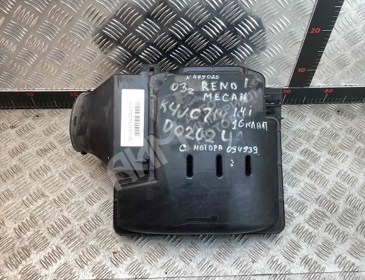 Корпус воздушного фильтра Renault Megane I 1995-2002  Renault Megane Megane I 1995-2002