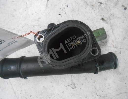 Фланец (тройник) системы охлаждения Volkswagen Golf IV (1J) 1997-2004  Volkswagen Golf Golf IV (1J) 1997-2004