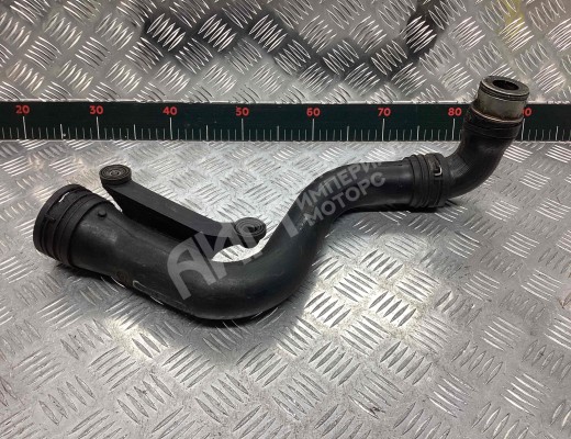 Патрубок интеркулера Skoda Octavia A4 Tour (1U) 1996-2010  Skoda Octavia Octavia A4 Tour (1U) 1996-2010