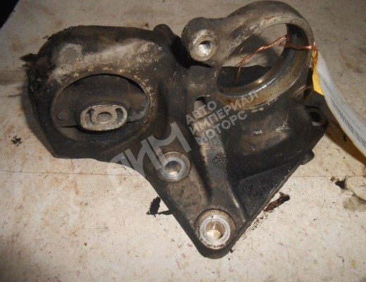 Кронштейн полуоси Peugeot 407 2004-2010  Peugeot 407 407 2004-2010