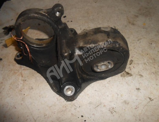 Кронштейн полуоси Peugeot 407 2004-2010  Peugeot 407 407 2004-2010