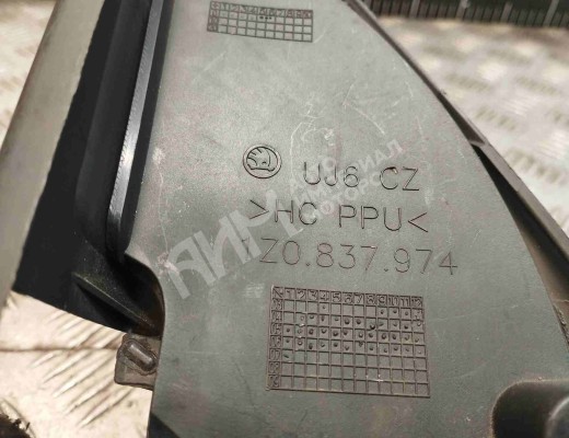 Накладка декоративная Skoda Octavia A5 (1Z) 2004-2008  Skoda Octavia Octavia A5 (1Z) 2004-2008