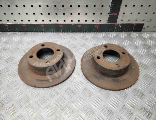 Диск тормозной задний Audi 80 B4 (8C) 1991-1995  Audi 80 80 B4 (8C) 1991-1995