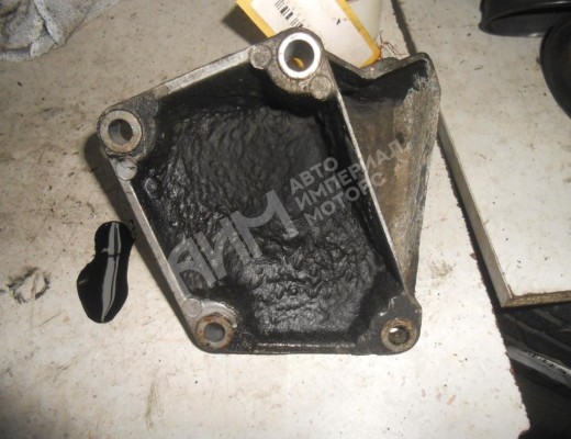 Кронштейн двигателя Audi A6 C5 (4B) 1997-2001  Audi A6 A6 C5 (4B) 1997-2001
