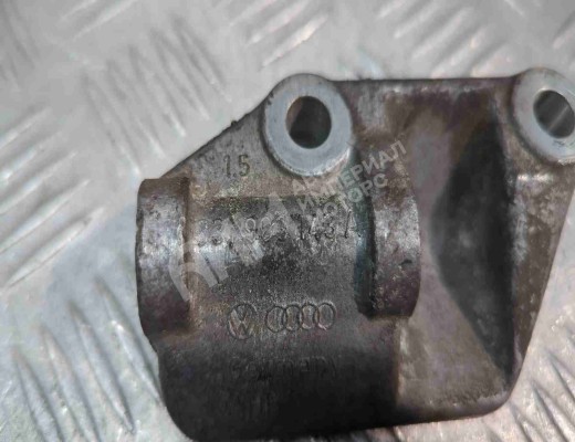 Кронштейн генератора Audi A6 C5 (4B) 1997-2001  Audi A6 A6 C5 (4B) 1997-2001