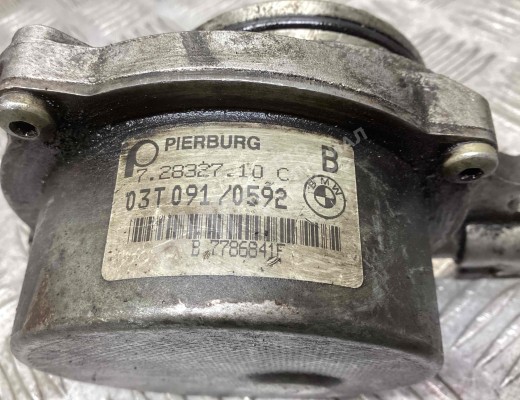Насос вакуумный BMW 5-Series (E39) 2000-2004 рестайлинг  BMW 5-Series 5-Series (E39) 2000-2004 рестайлинг