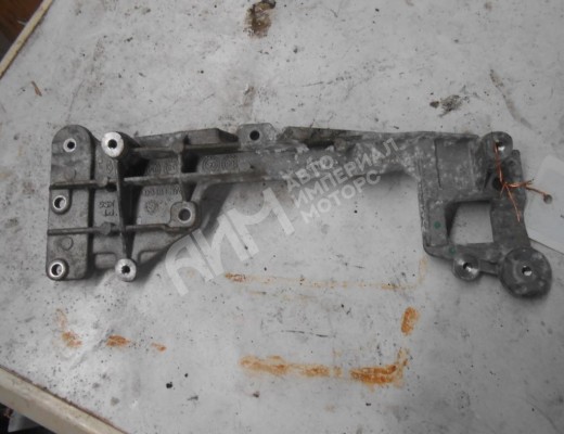 Кронштейн Volkswagen Passat B6 (3C) 2005-2010  Volkswagen Passat Passat B6 (3C) 2005-2010