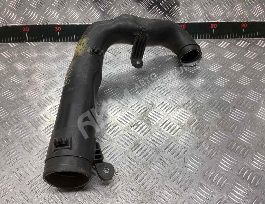 Патрубок впускного коллектора Volkswagen Passat B6 (3C) 2005-2010  Volkswagen Passat Passat B6 (3C) 2005-2010