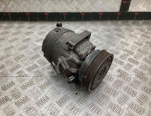 Компрессор кондиционера Renault Megane I 1995-2002  Renault Megane Megane I 1995-2002