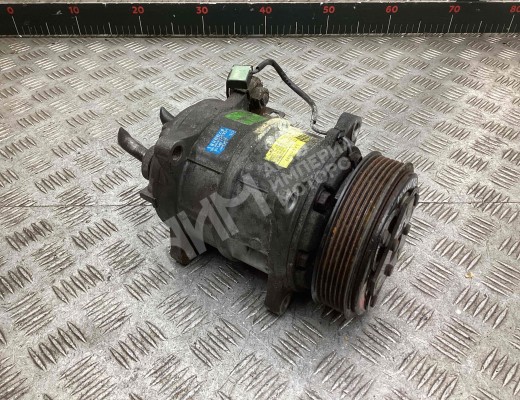 Компрессор кондиционера Volvo V70 II (SW) 2000-2008  Volvo V70 V70 II (SW) 2000-2008
