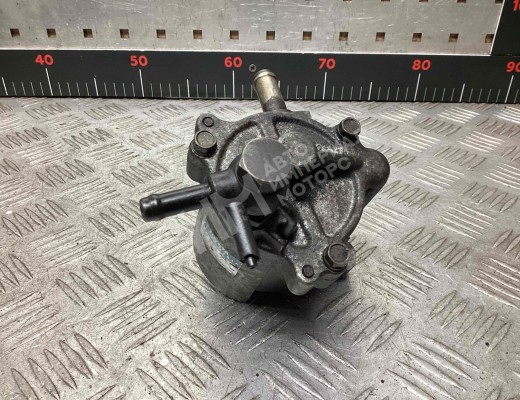 Насос вакуумный Toyota Avensis I (T220) 1997-2003  Toyota Avensis Avensis I (T220) 1997-2003