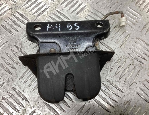 Замок багажника  Audi A4 B5 (8D) 1994-1999