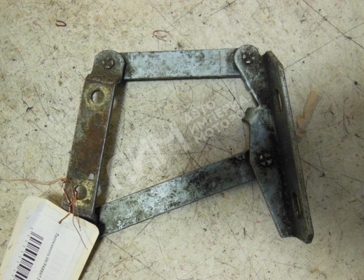 Петля капота правая Volkswagen Passat B2 1981-1988  Volkswagen Passat Passat B2 1981-1988