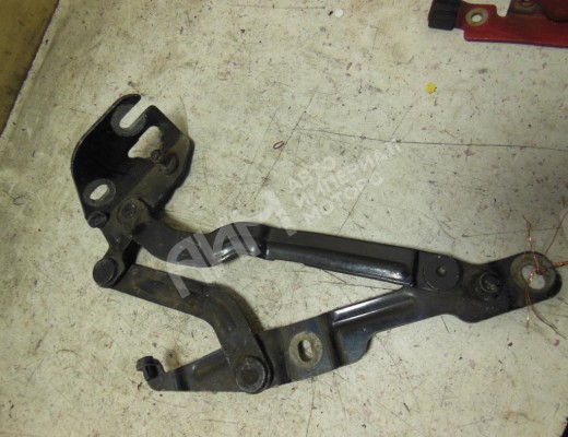 Петля крышки багажника Audi A4 B5 (8D) 1994-1999  Audi A4 A4 B5 (8D) 1994-1999