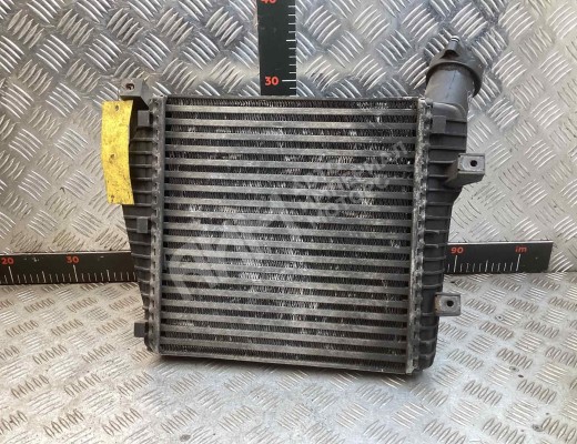 Интеркулер Volkswagen Touareg I (7L) 2002-2006  Volkswagen Touareg Touareg I (7L) 2002-2006