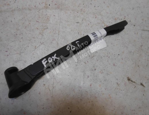 Щеткодержатель задний Volkswagen Fox (5Z) 2003-2011  Volkswagen Fox Fox (5Z) 2003-2011