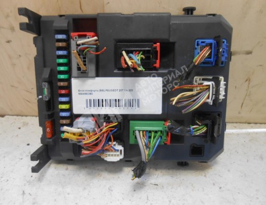 Блок комфорта Peugeot 207 (WA/WC/WK) 2006-2013  Peugeot 207 207 (WA/WC/WK) 2006-2013