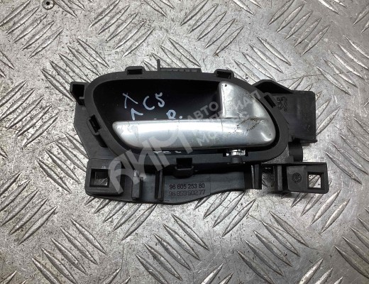 Ручка внутренняя передняя правая Peugeot 308 (T7) 2007-2015  Peugeot 308 308 (T7) 2007-2015