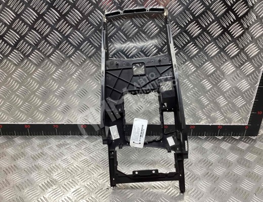 Консоль салона (кулисная часть) Audi A6 C6 (4F) 2004-2008  Audi A6 A6 C6 (4F) 2004-2008
