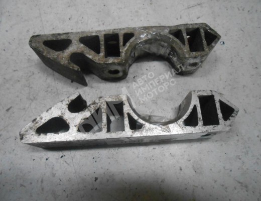Кронштейн Volkswagen Touareg I (7L) 2002-2006  Volkswagen Touareg Touareg I (7L) 2002-2006