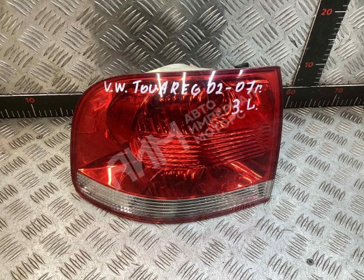 Фонарь задний левый Volkswagen Touareg I (7L) 2002-2006  Volkswagen Touareg Touareg I (7L) 2002-2006