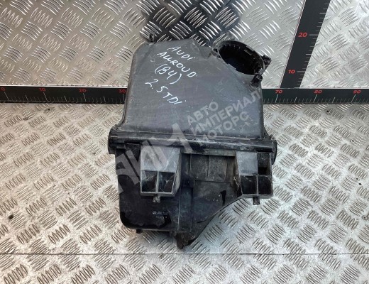 Корпус воздушного фильтра Audi A6 Allroad C5 (4BH) 2000-2005  Audi A6 Allroad A6 Allroad C5 (4BH) 2000-2005