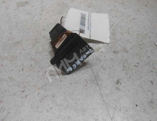 Кнопка (выключатель) Volkswagen Touareg I (7L) 2002-2006  Volkswagen Touareg Touareg I (7L) 2002-2006