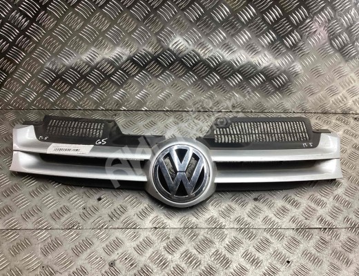 Решетка радиатора Volkswagen Golf V (1K) 2004-2009  Volkswagen Golf Golf V (1K) 2004-2009