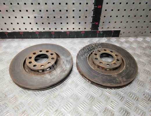 Диск тормозной передний Audi A4 B6 (8EC, 8E5) 2000-2004  Audi A4 A4 B6 (8EC, 8E5) 2000-2004