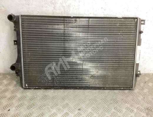 Радиатор (основной) Volkswagen Passat B6 (3C) 2005-2010  Volkswagen Passat Passat B6 (3C) 2005-2010