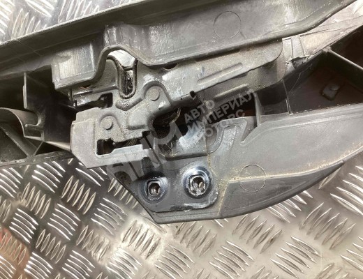 Передняя панель крепления облицовки (телевизор) Audi A4 B7 (8EC, 8ED) 2004-2008  Audi A4 A4 B7 (8EC, 8ED) 2004-2008