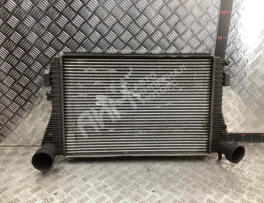 Интеркулер Skoda Octavia A5 (1Z) 2004-2008  Skoda Octavia Octavia A5 (1Z) 2004-2008
