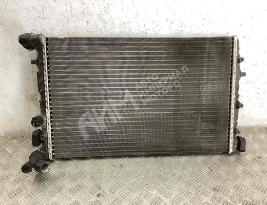 Радиатор (основной) Volkswagen Polo IV (9N) 2005-2009 рестайлинг  Volkswagen Polo Polo IV (9N) 2005-2009 рестайлинг