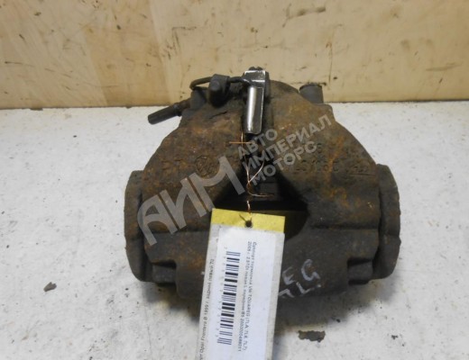 Суппорт передний левый Volkswagen Touareg I (7L) 2002-2006  Volkswagen Touareg Touareg I (7L) 2002-2006